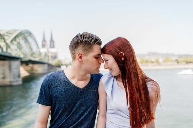 Private Photo Session With a Local Photographer in Cologne - Common Questions
