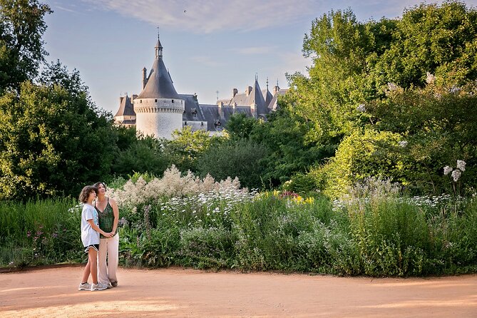 Private Photo Shoot in Amboise Castle Gardens - Online Viewing Gallery