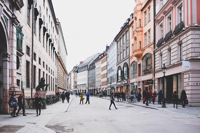 Private Scenic Transfer From Nuremberg to Munich With 4h of Sightseeing - Sightseeing Activities