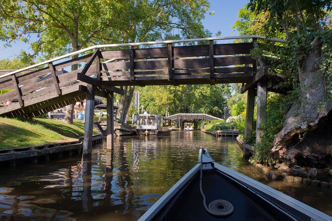 Private Self Guided Walking Tour in Giethoorn With Your Phone - Cancellation Policy