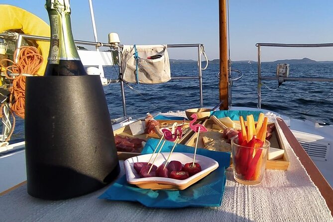 Private Tour on a Sailing Boat on Lake Maggiore With Aperitif and Music - Common Questions