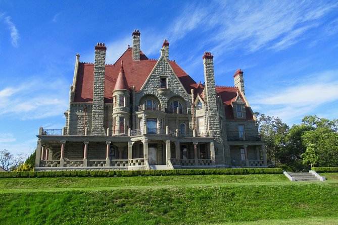 Private Tour - Victoria Drive and Explore - 4 Hours - Key Landmarks Covered