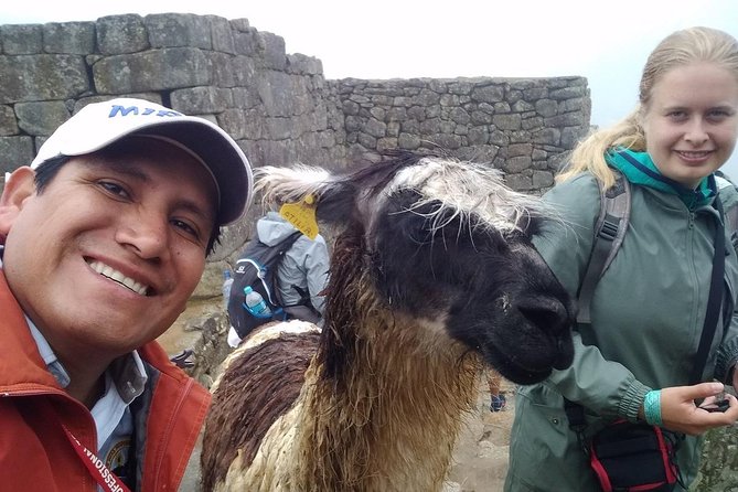 Private Tourist Guide in Machupicchu From Aguas Calientes. - Directions