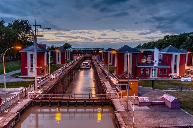 Private Transfer From Amsterdam to Hannover With a 2 Hour Stop - Pickup Points Information