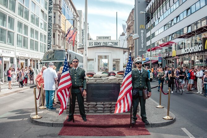 Private Transfer From Nuremberg to Berlin With 2h of Sightseeing - Service Animal Allowance