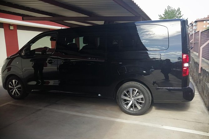 Private Transfer Madrid Barajas Airport to Madrid in Vans up to 7 Passengers - Common Questions