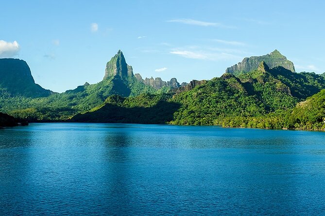 Private Transfer: Moorea Airport or Pier to Hotel - Date and Travelers