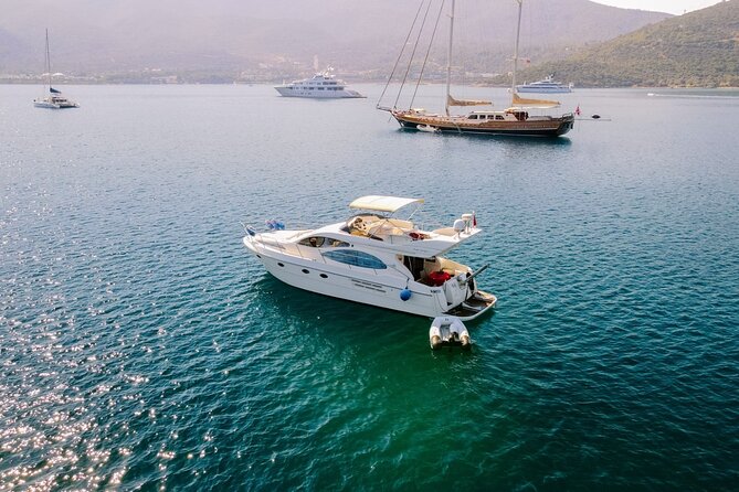 Private VIP Motoryacht Charter in Bodrum For 6 Hours With Lunch - Indulge in a Delicious Lunch Onboard