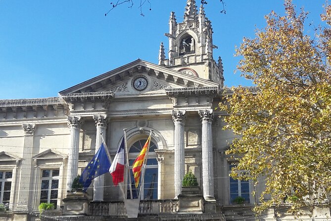 Provence, Nimes, and Uzes Wine and Heritage Tour From Avignon - Discovering Uzes