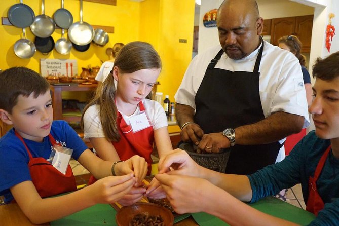 Puerto Vallarta Cooking Experience With Market Tour and Tastings - Learning to Cook a Delicious Main Course