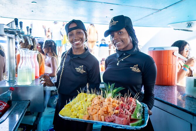 Punta Cana Booze Cruise: Snorkeling and Sand-Bar With Entertainment Team - Disputed Refund