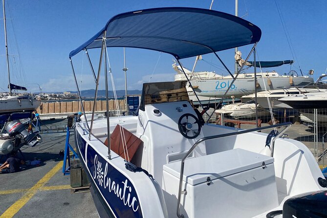 Rental of New Motor Catamaran Without License in Malaga - Reviews and Ratings