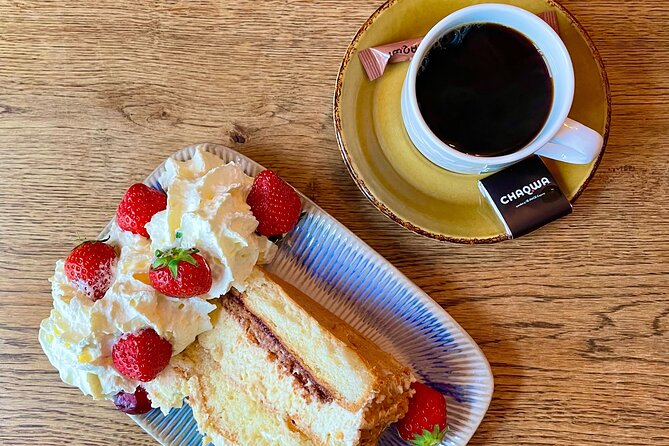 Reykjavik Food and Drink Adventure - Local Evening Experience - Highlights of the Tour Guide and Food Experience