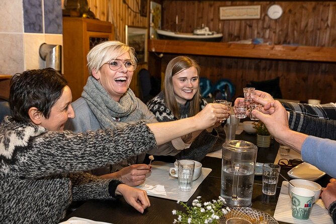 Reykjavik Food Lovers Tour - Icelandic Traditional Food - Overall Rating and Star Ratings