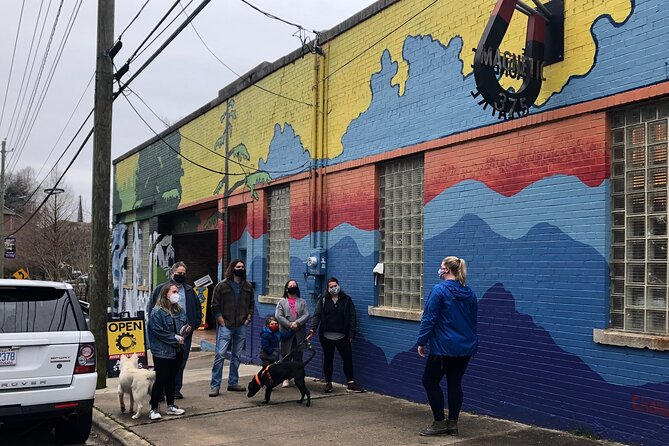 River Arts District Tip-Based Sightseeing Walking Tour - Traveler Photos