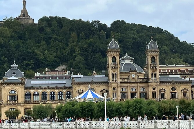 Sampling San Sebastiáns History: A Self Guided Audio Tour - Art and Architecture Along the Way