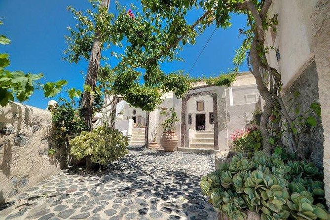 Santorini Private Tour Traditional Village and Wine Museum - Scenic Views and Photo Opportunities