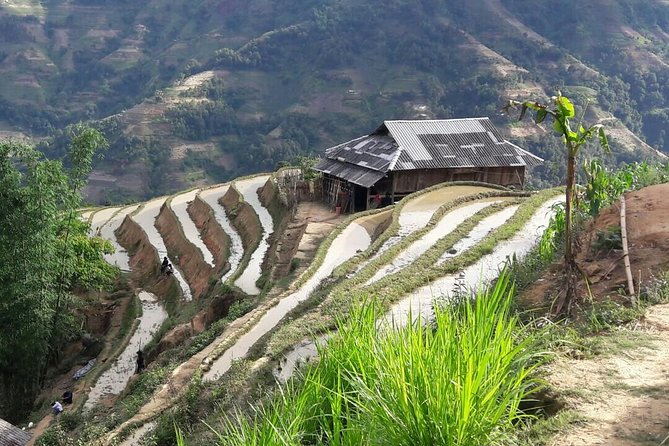 Sapa Trekking 2 Days Start From Lao Cai: Hotel; Local Tour Guide; Small Group - Essential Items to Pack for Your Sapa Trekking Experience
