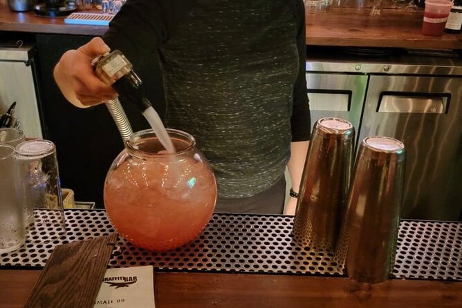 Secret Bars and Favorite Spots Walking Tour in Philadelphia - Positive Traveler Reviews