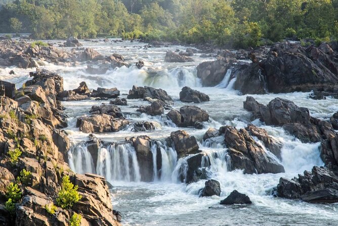 Self-Guided Waterfall Hiking Tour Through Great Falls National Park - Best Time to Visit