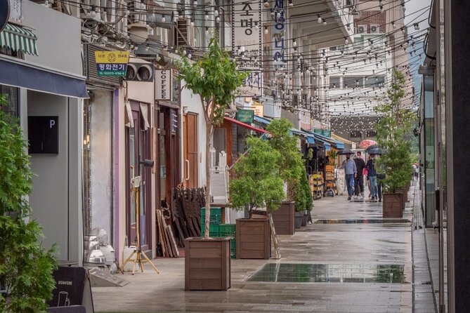 Seoul Night 2.5 Hours Food Tour - Expert Guide and Knowledge