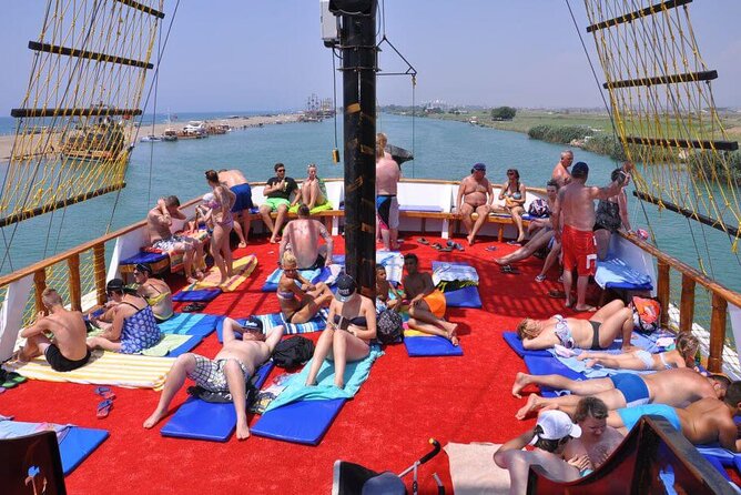Side: Dolphin Island Boat Tour With Foam Party and Lunch - Traveler Reviews