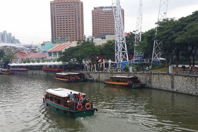 Singapore River Cruise With Audio Visual Commentary in English - Audio Visual Commentary in English