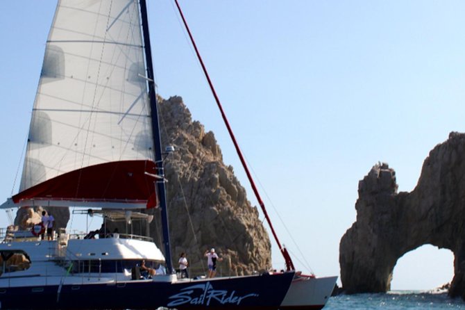 Snorkeling Discovery Sailing in Los Cabos - Onboard Amenities and Services