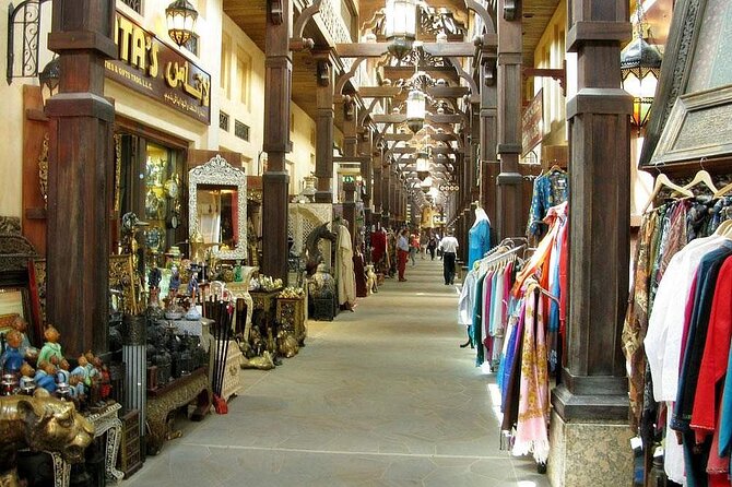 Souk Madinat Jumeirah Arabian Bazaar Tour With Abra Boat Ride - Cultural Activities and Entertainment