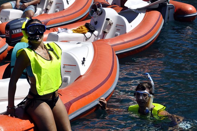 St Kitts Mini Speedboat Snorkel Adventure - Snorkeling Near a Shipwreck