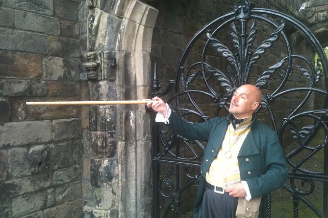 Stirling Old Town Walking Tour - The Sum Up