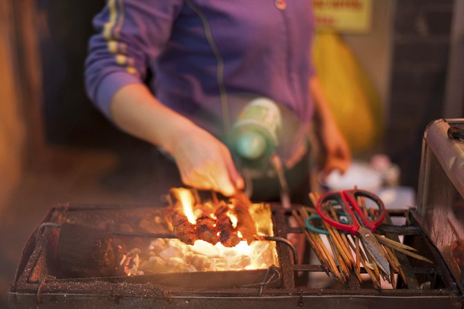 Street Food Tour - Explore the Old Quarter