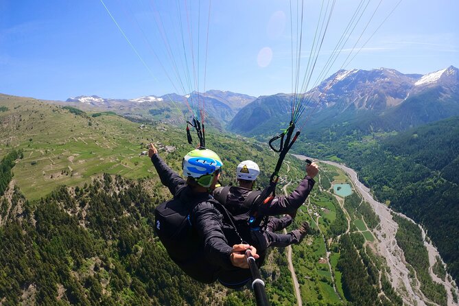 Tandem Flight Paragliding Orcières Merlette Ecrins National Park - What to Wear for Tandem Paragliding