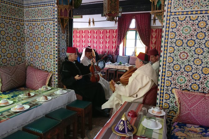 Tangier Two Days Trip From Tarifa - Shopping and Souvenirs