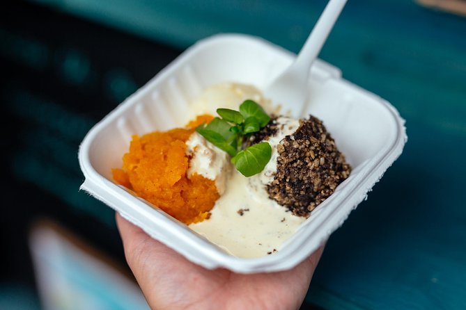 The 10 Tastings of Edinburgh With Locals: Private Food Tour - Private Guide for Personalized Attention