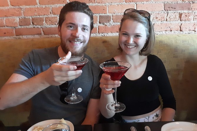 Thirsty Thursdays Tour (Cocktails and Appetizers) - Know the Cancellation Policy