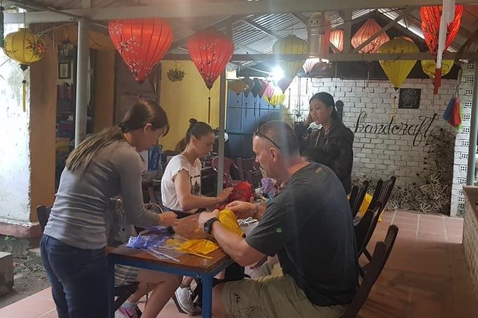 Tour to Tra Que Vegetable Village, Silk Weaving & Lantern Making Class - Reviews and Testimonials