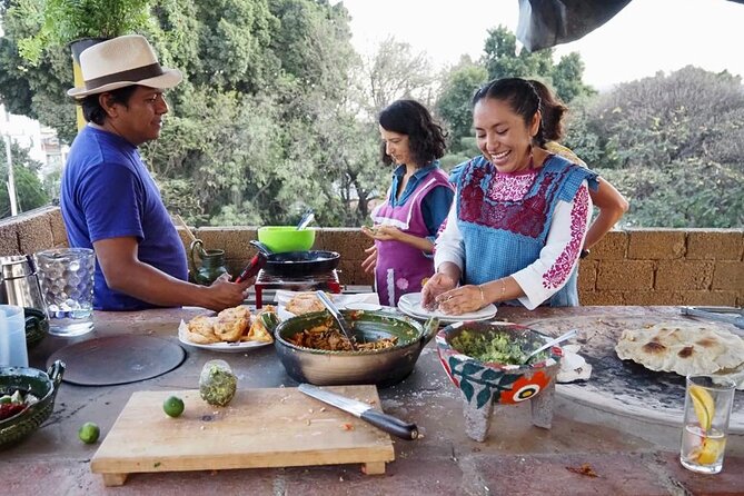 Traditional Oaxaqueña Cooking With Grandmas Recipes - Tips and Tricks for Authentic Flavors