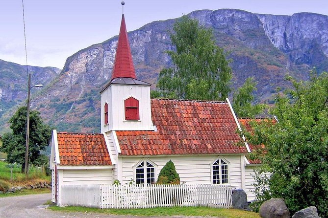Undredal: Day Tour Including House Of Cheese  - Bergen - A Delectable Lunch of Local Delights