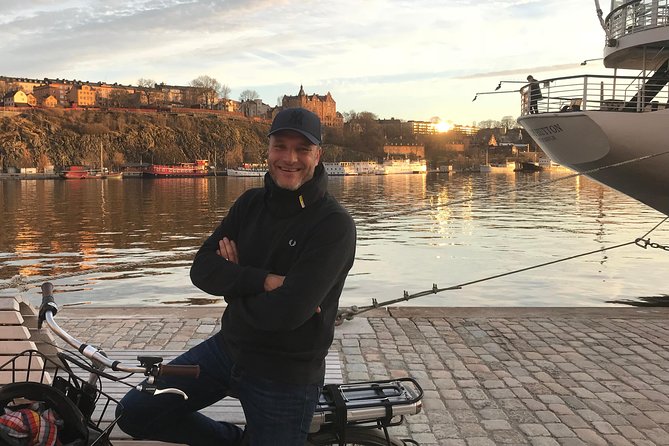 Unique Walking Tour Stockholm - Convenient Assistance and Booking Information