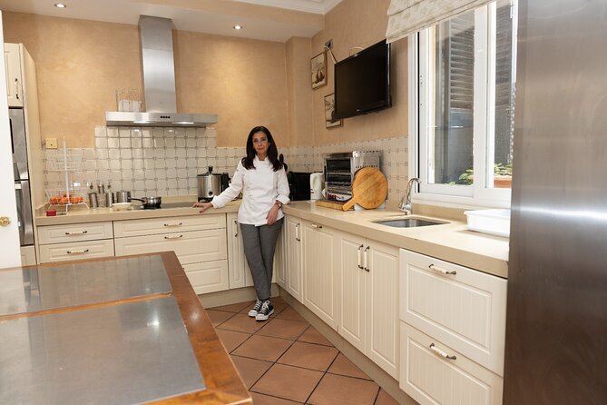 Vegetarian Dinner in Home Designed by Famous Architect - Expectations and Restrictions