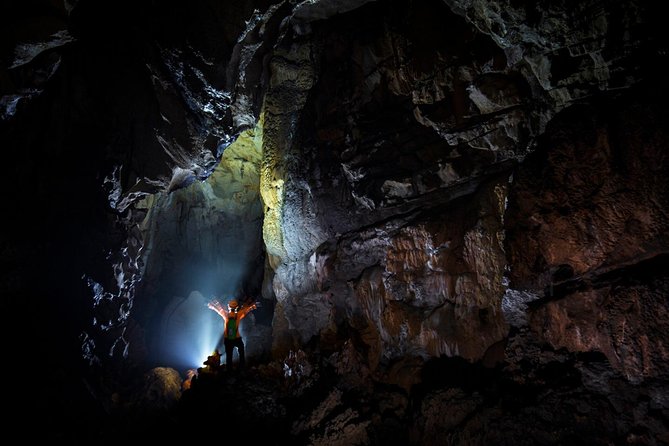 Visit Cha Loi Cave for 2 Days and 1 Night. - Additional Information