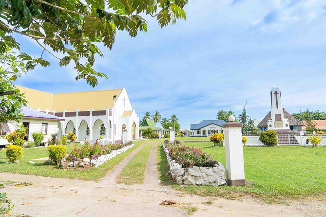 Vuda Lookout, Vesisei Village, Market, Temple & Garden of Sleeping Giant Tour - Tour Experiences