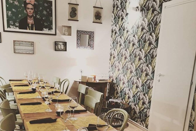 Wine and Food Tasting Experience in Lecce Old Town - Convenient Accessibility and Booking Details