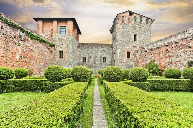 Wine Tour in the Countryside of Lucca With Lunch - With Minivan - Booking and Reservation Details