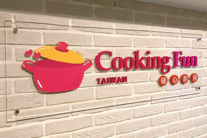 Xiao Long Bao, Chicken Vermicelli With Mushroom and Sesame Oil, Tofu Strips Salad, Bubble Milk Tea. - Sample Menu Highlights