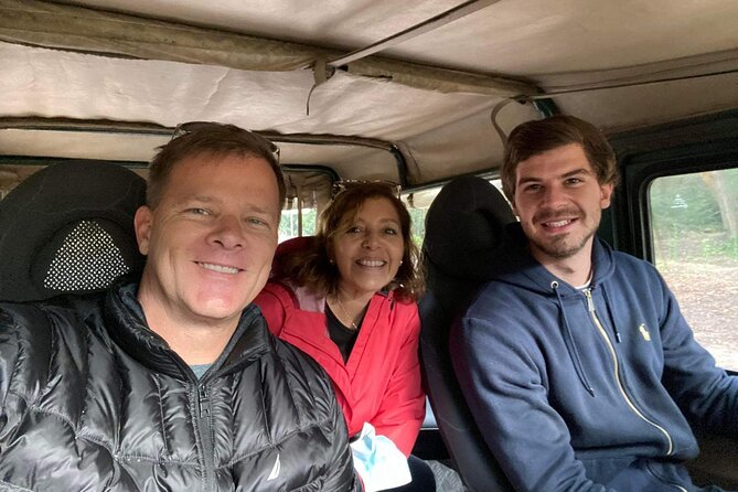4x4 Tours in Portuguese Classic Jeeps (Umm) Around Sintra