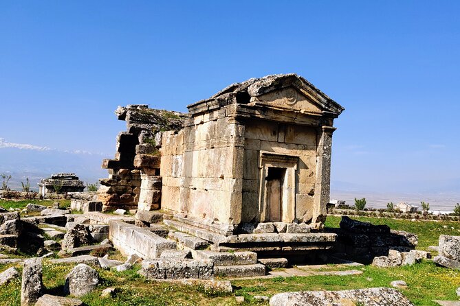 2 Days Private Ephesus & Pamukkale Tour From Izmir - Authentic Turkish Cuisine