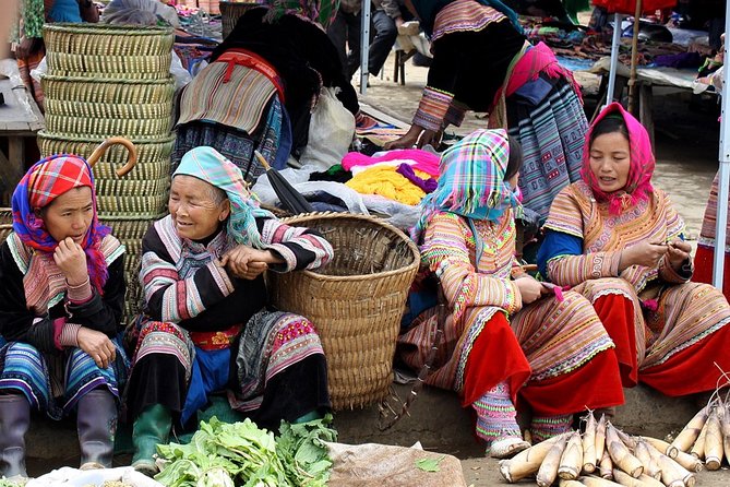 3 Days Lao Cai - Lung Khau Nhin Market - Cao Son - Chay River - Sapa - The Sum Up