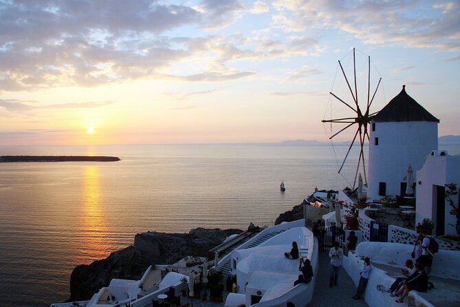 6 Day Private Tour Athens & Santorini to Discover Greeces Charm - Greek Hospitality: Discovering the Warmth of the Locals